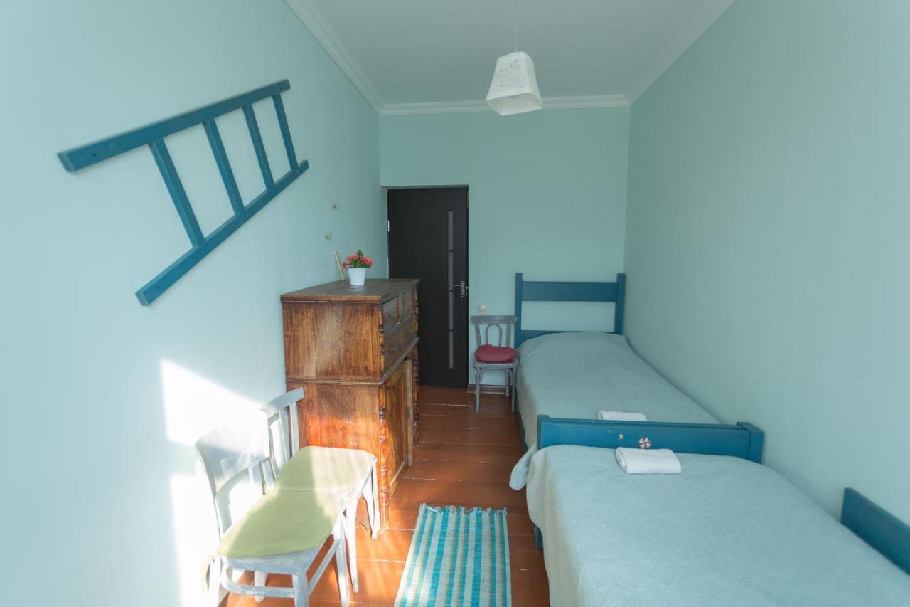 Chamich Guesthouse Debed ภายนอก รูปภาพ